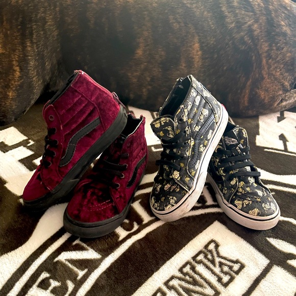 Adorable Set of 2 Toddler Vans😎💕💕 - Picture 1 of 9